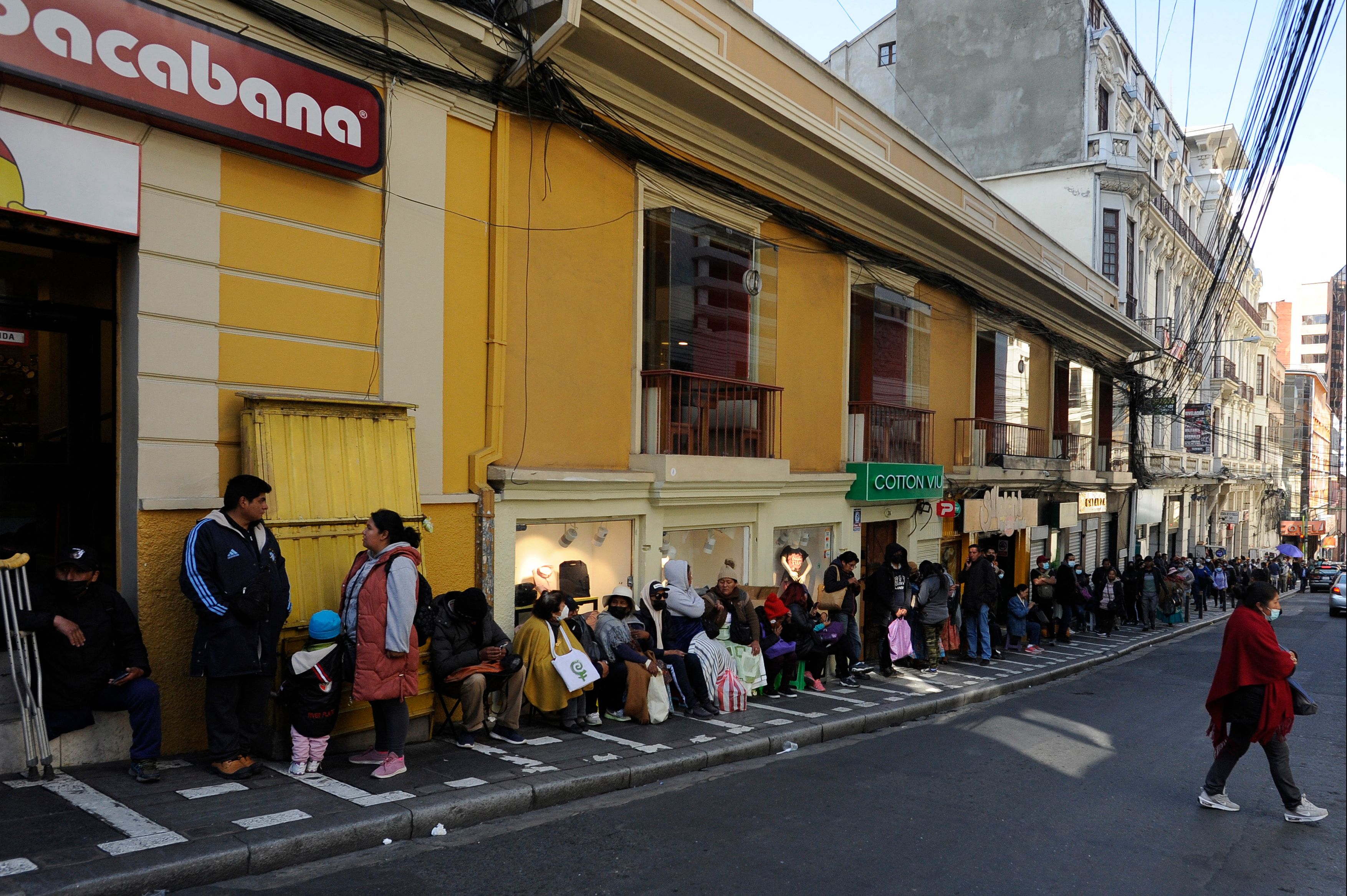 阿媒：玻利维亚应对美元流动性危机