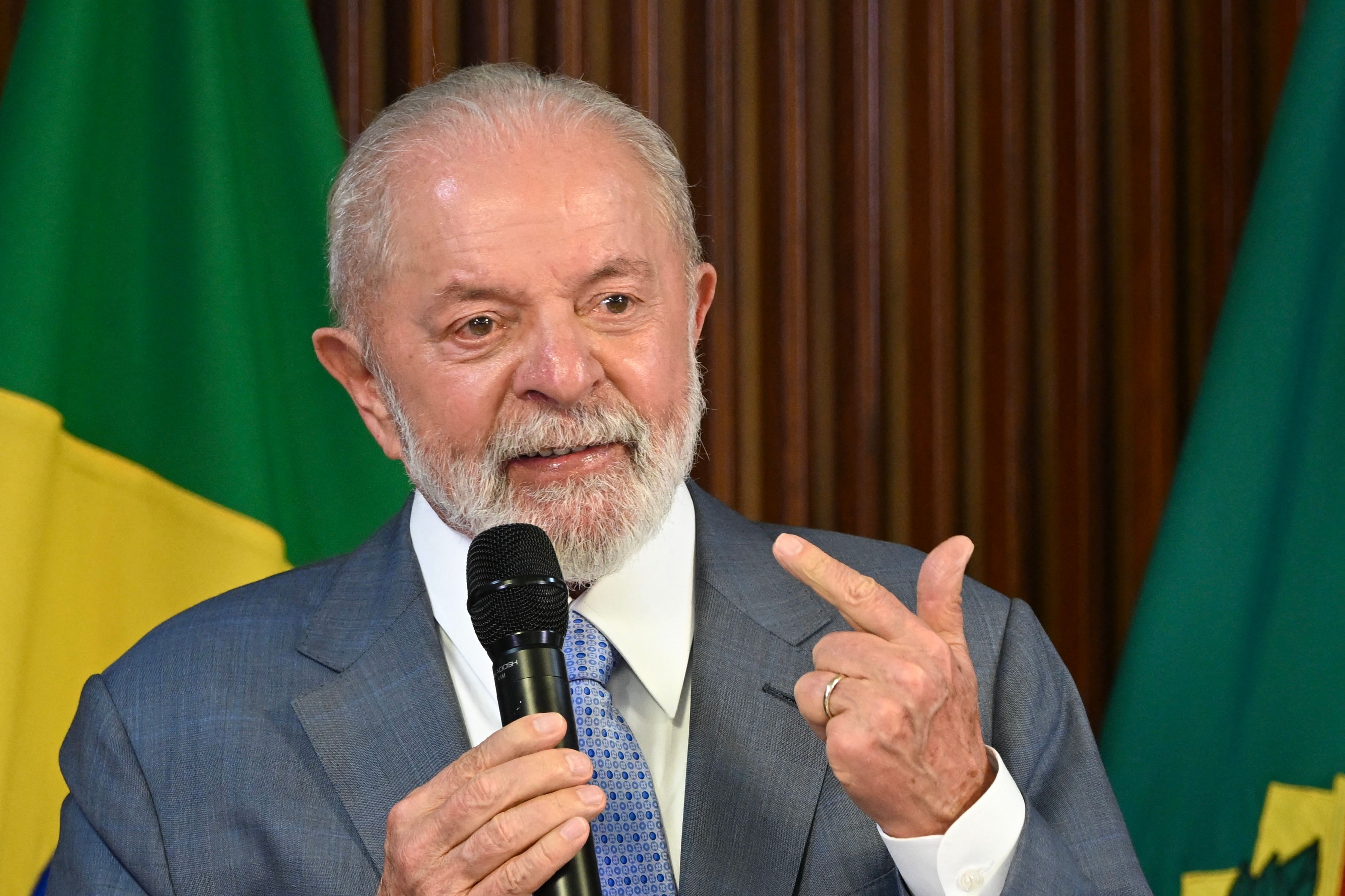 巴西没有发生政变阴谋,是因为缺少武装部队的支持,而且前总统博索纳罗