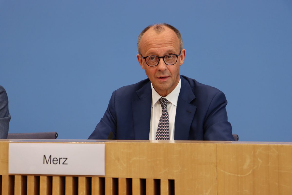 德媒：默茨有意向格陵兰岛派兵