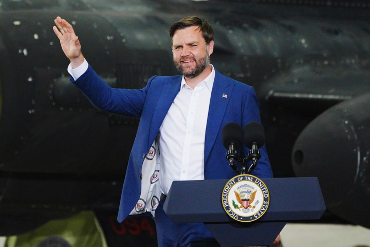 万斯造访明尼苏达州为执法人员辩护 证实五岁男童被拘捕